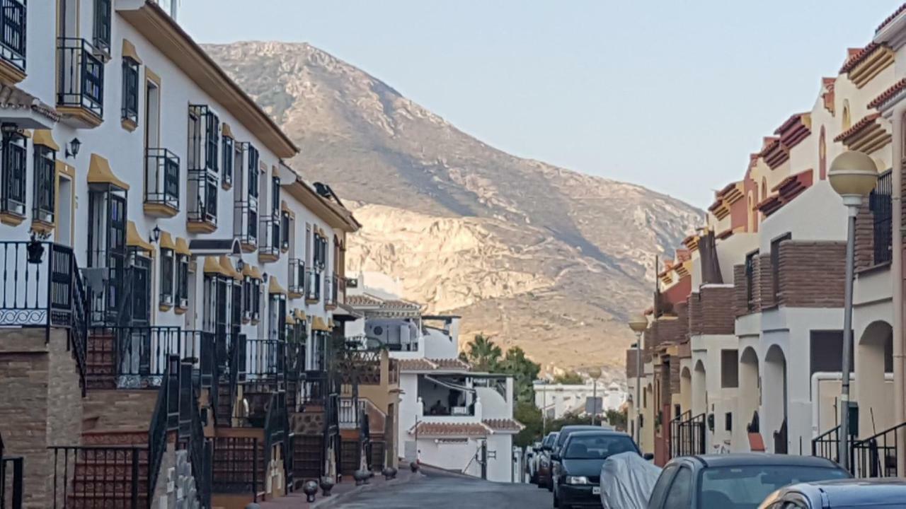 Excelente Habitacion En Bonita Y Tranquila Casa En Benalmadena Pueblo Apartment Luaran gambar